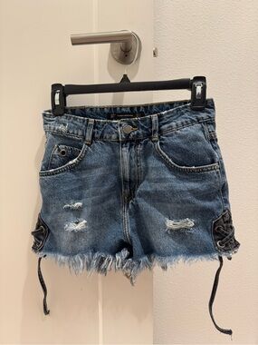 Zara Women’s Size 02 Distressed Denim Shorts Lace Up Frayed Hem